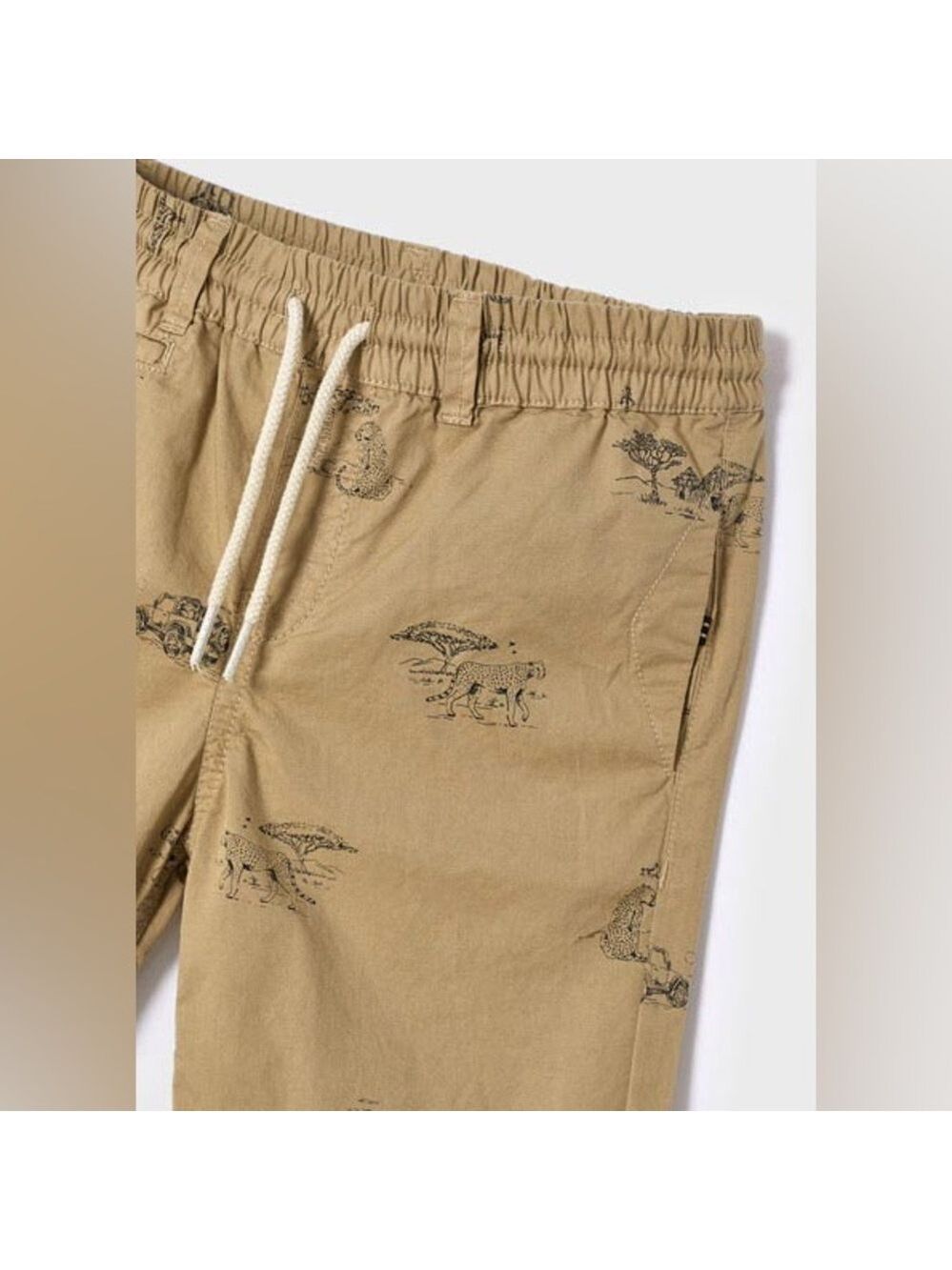 Size 7 Boys Mayoral Beige Kids Shorts with Safari Print - Picture 1 of 3